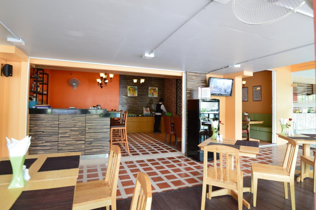 Grand Nai Harn Suites Rawai Buitenkant foto