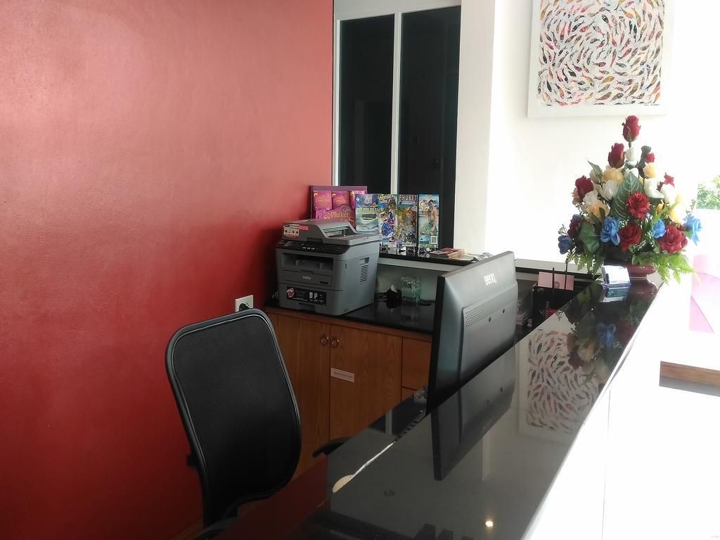 Grand Nai Harn Suites Rawai Buitenkant foto