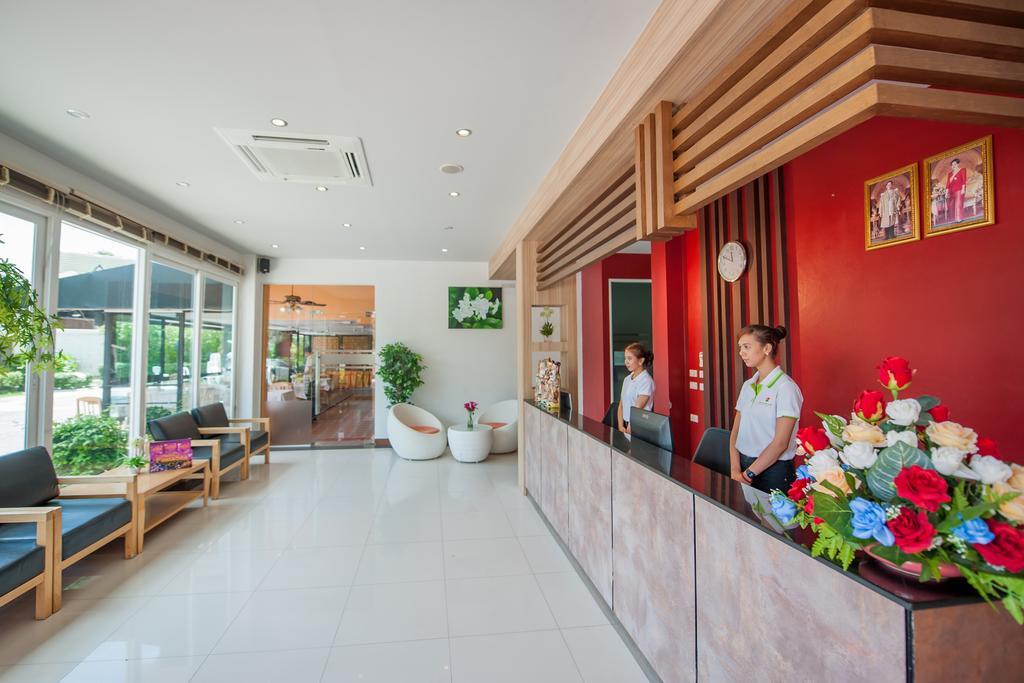 Grand Nai Harn Suites Rawai Buitenkant foto