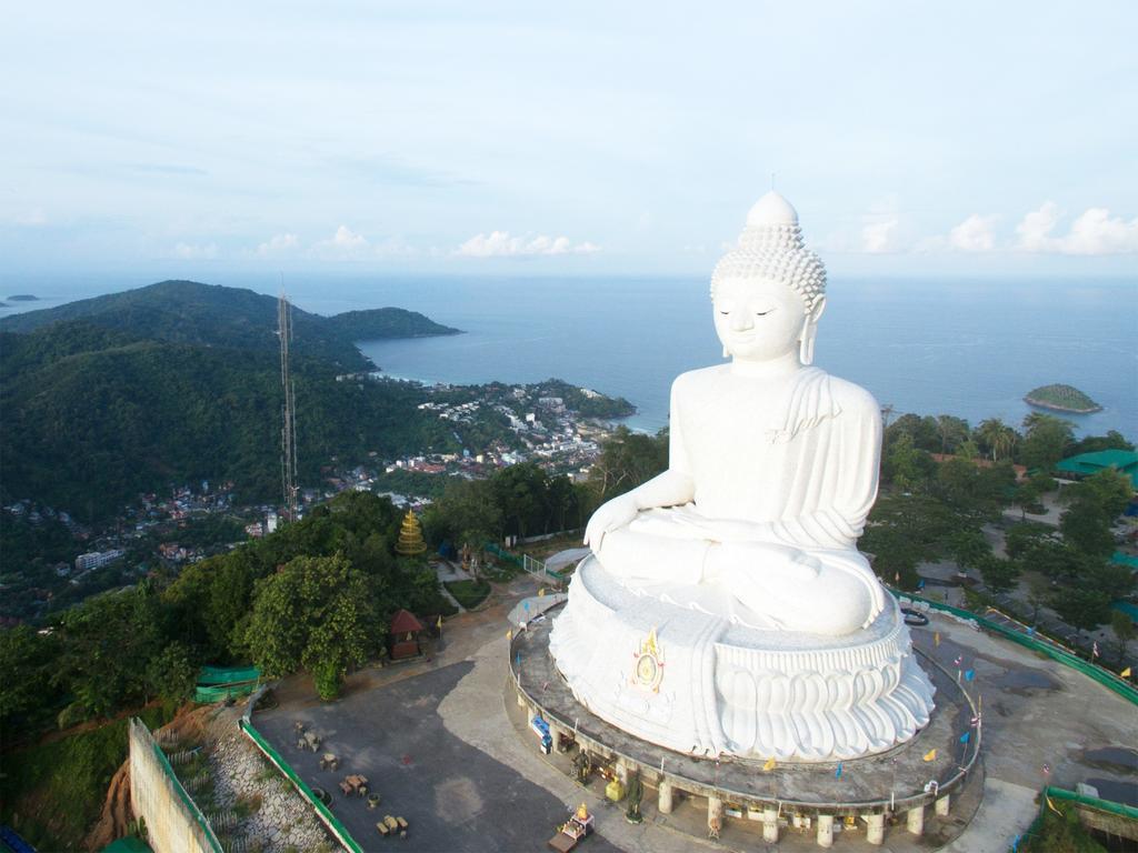 Grand Nai Harn Suites Rawai Buitenkant foto