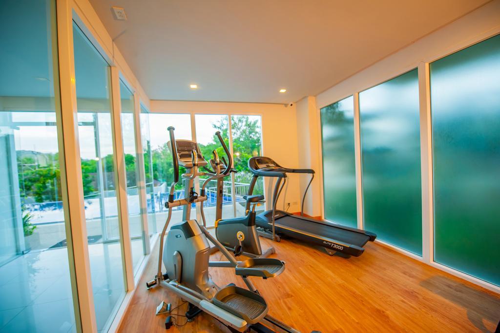 Grand Nai Harn Suites Rawai Buitenkant foto